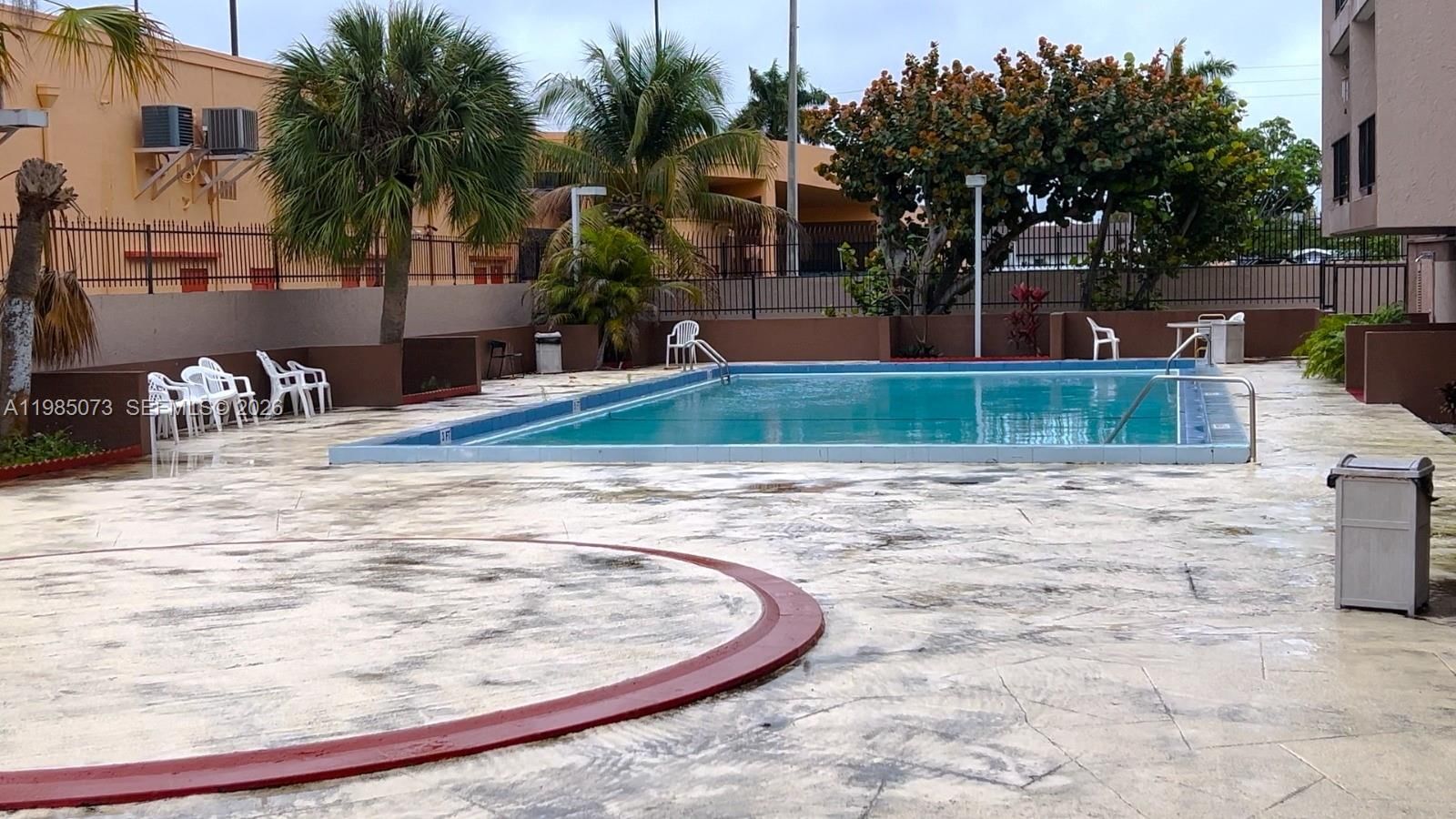 Real estate property located at 1900 68th St D207, Miami-dade, Los Arboles Condo, Hialeah, FL