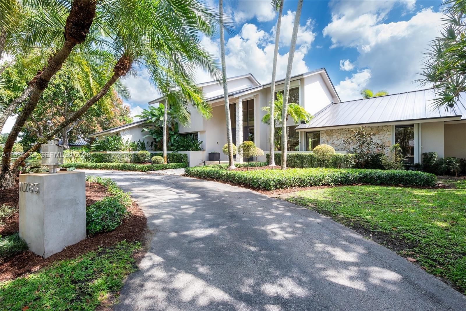 Real estate property located at 11785 90th Ave, Miami-dade, Country Grove Estates, Miami, FL