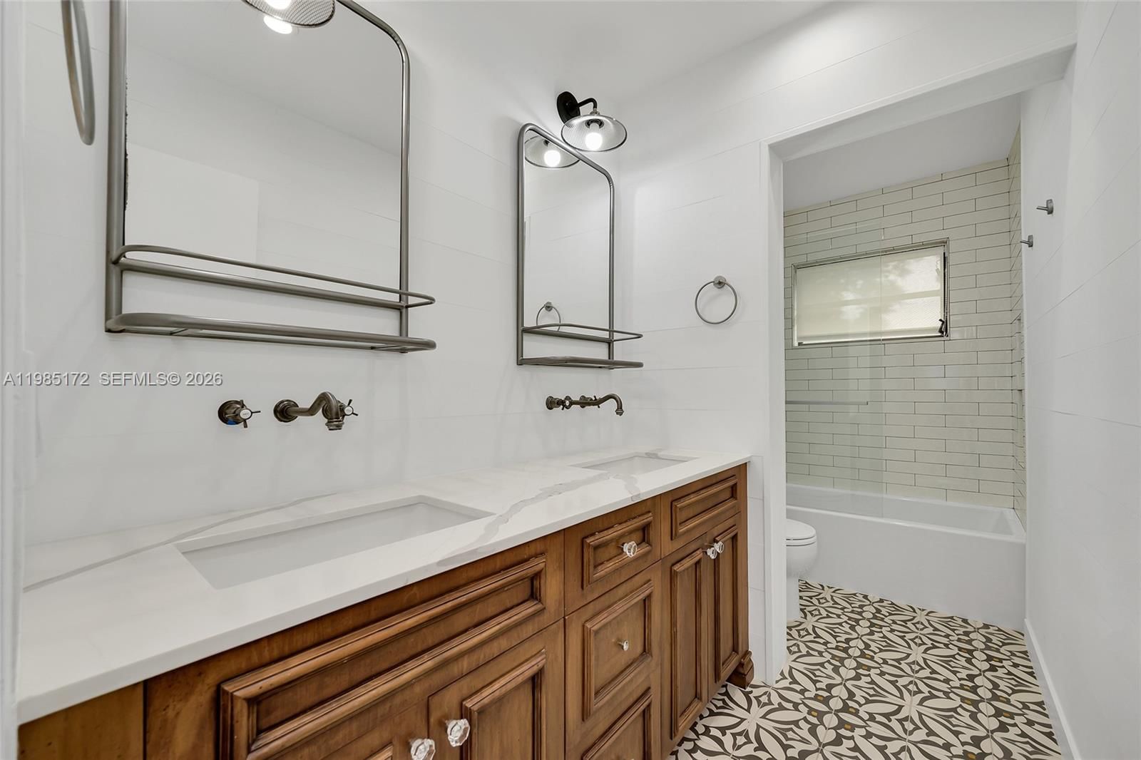 Real estate property located at 11785 90th Ave, Miami-dade, Country Grove Estates, Miami, FL