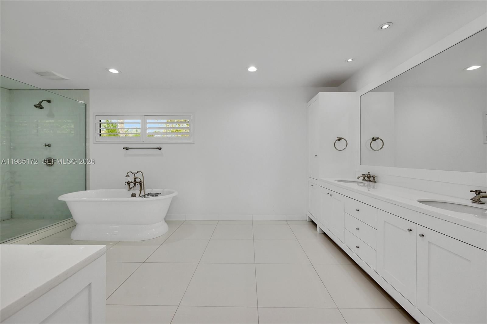 Real estate property located at 11785 90th Ave, Miami-dade, Country Grove Estates, Miami, FL