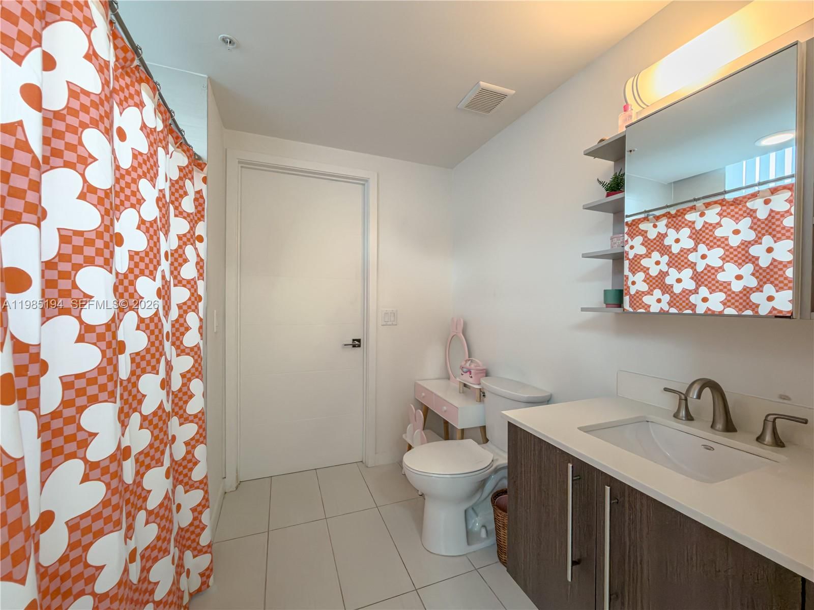 Real estate property located at 7825 107th Ave #301, Miami-dade, Midtown At Doral, Doral, FL