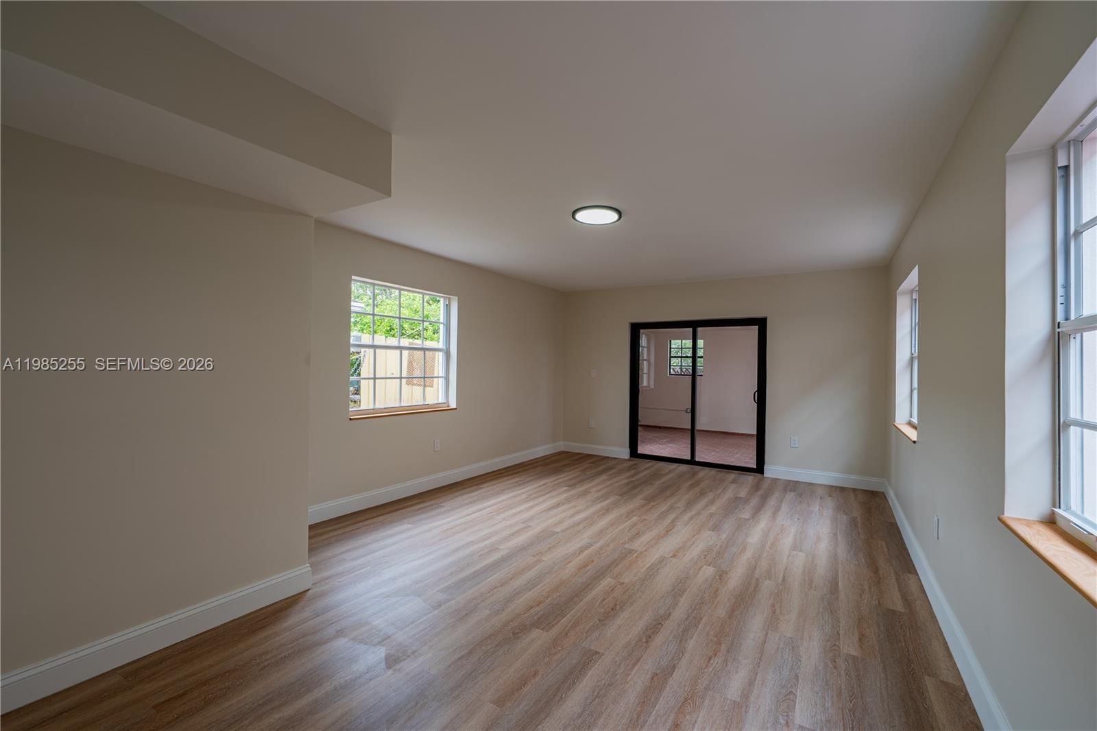 Real estate property located at 370 Flagami Blvd, Miami-dade, Flagami Sec A, Miami, FL