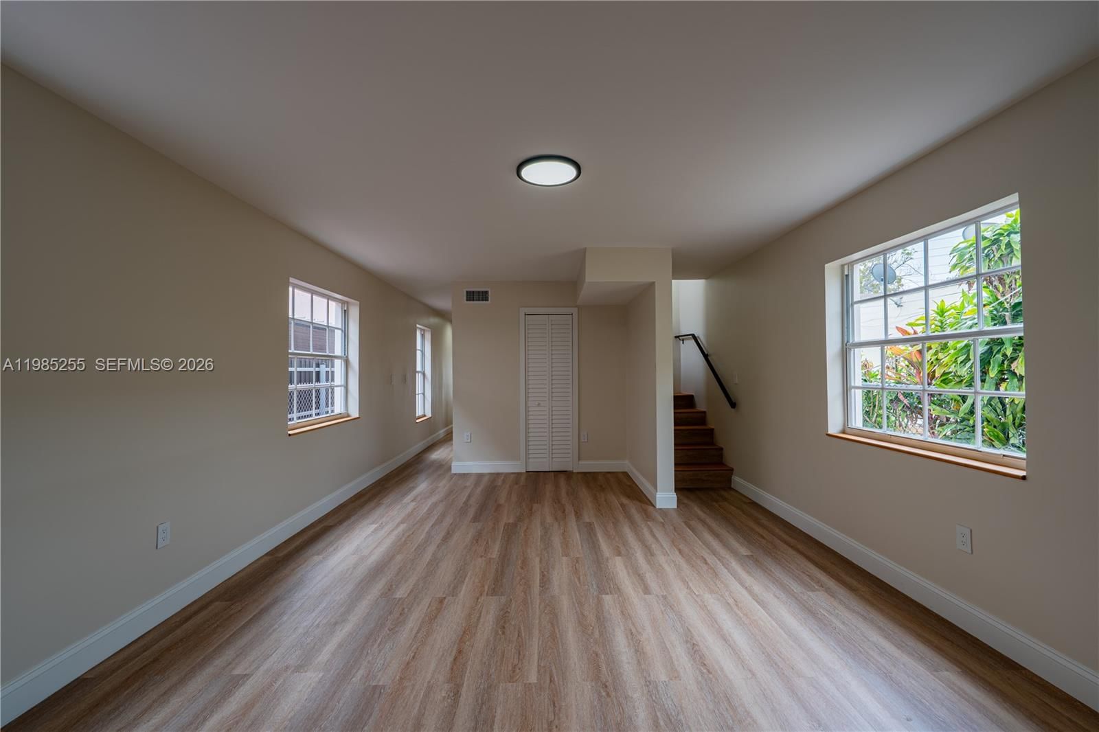 Real estate property located at 370 Flagami Blvd, Miami-dade, Flagami Sec A, Miami, FL