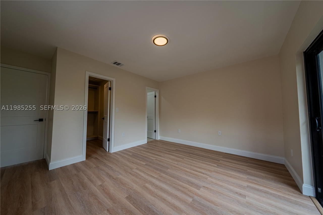 Real estate property located at 370 Flagami Blvd, Miami-dade, Flagami Sec A, Miami, FL
