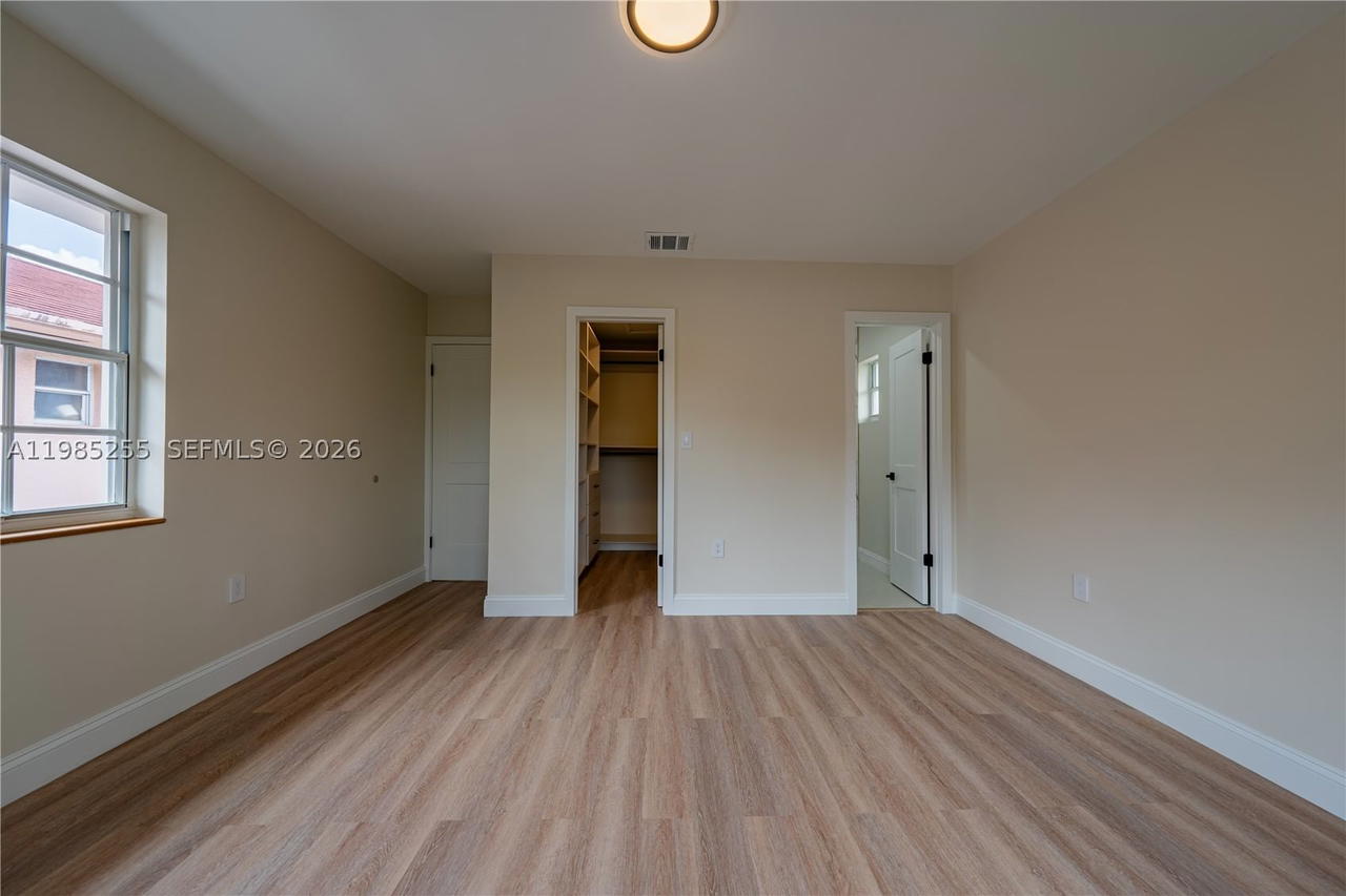 Real estate property located at 370 Flagami Blvd, Miami-dade, Flagami Sec A, Miami, FL