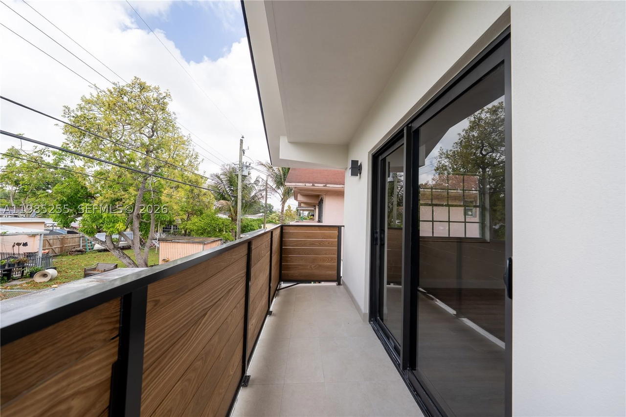 Real estate property located at 370 Flagami Blvd, Miami-dade, Flagami Sec A, Miami, FL