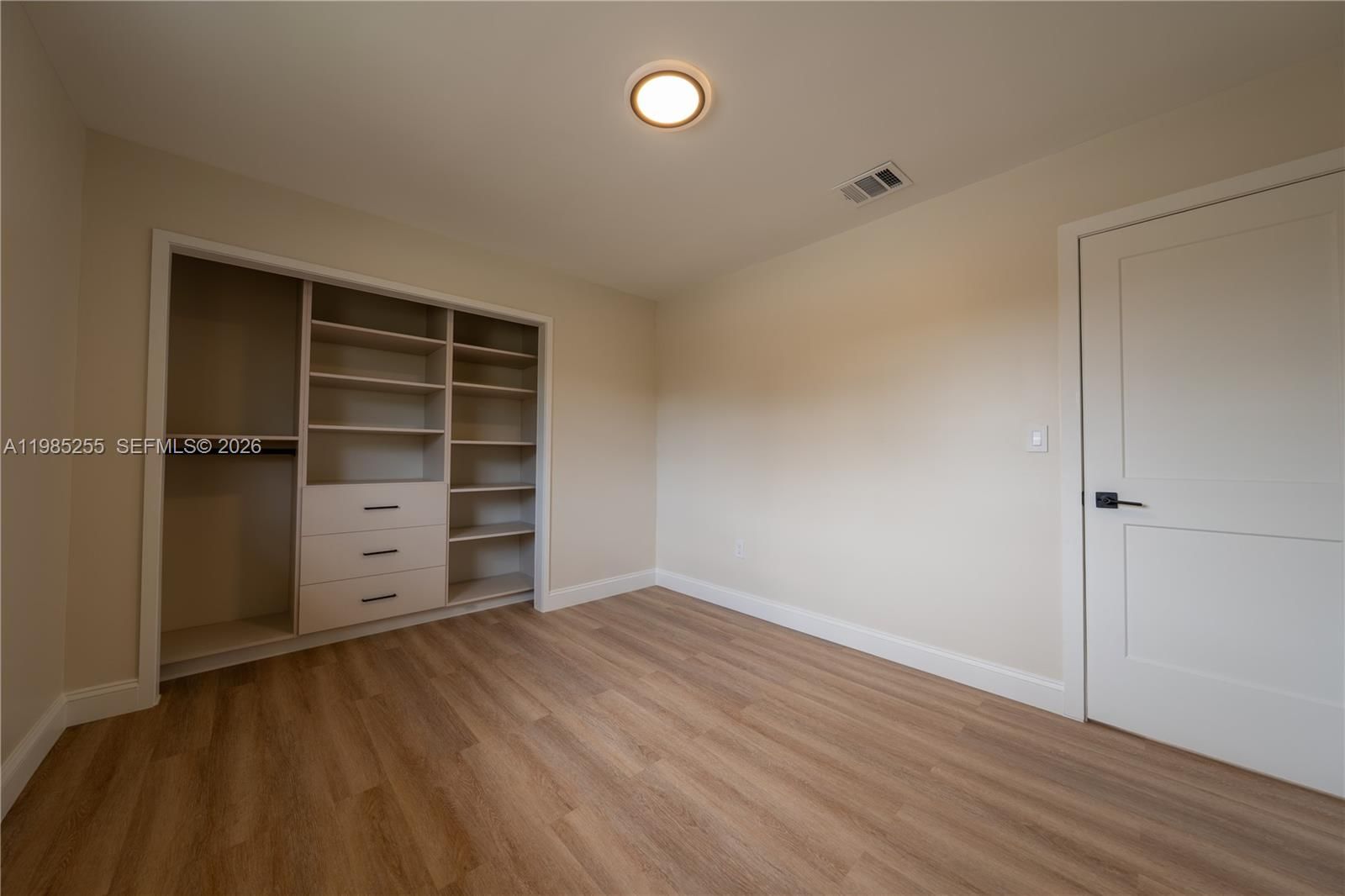 Real estate property located at 370 Flagami Blvd, Miami-dade, Flagami Sec A, Miami, FL