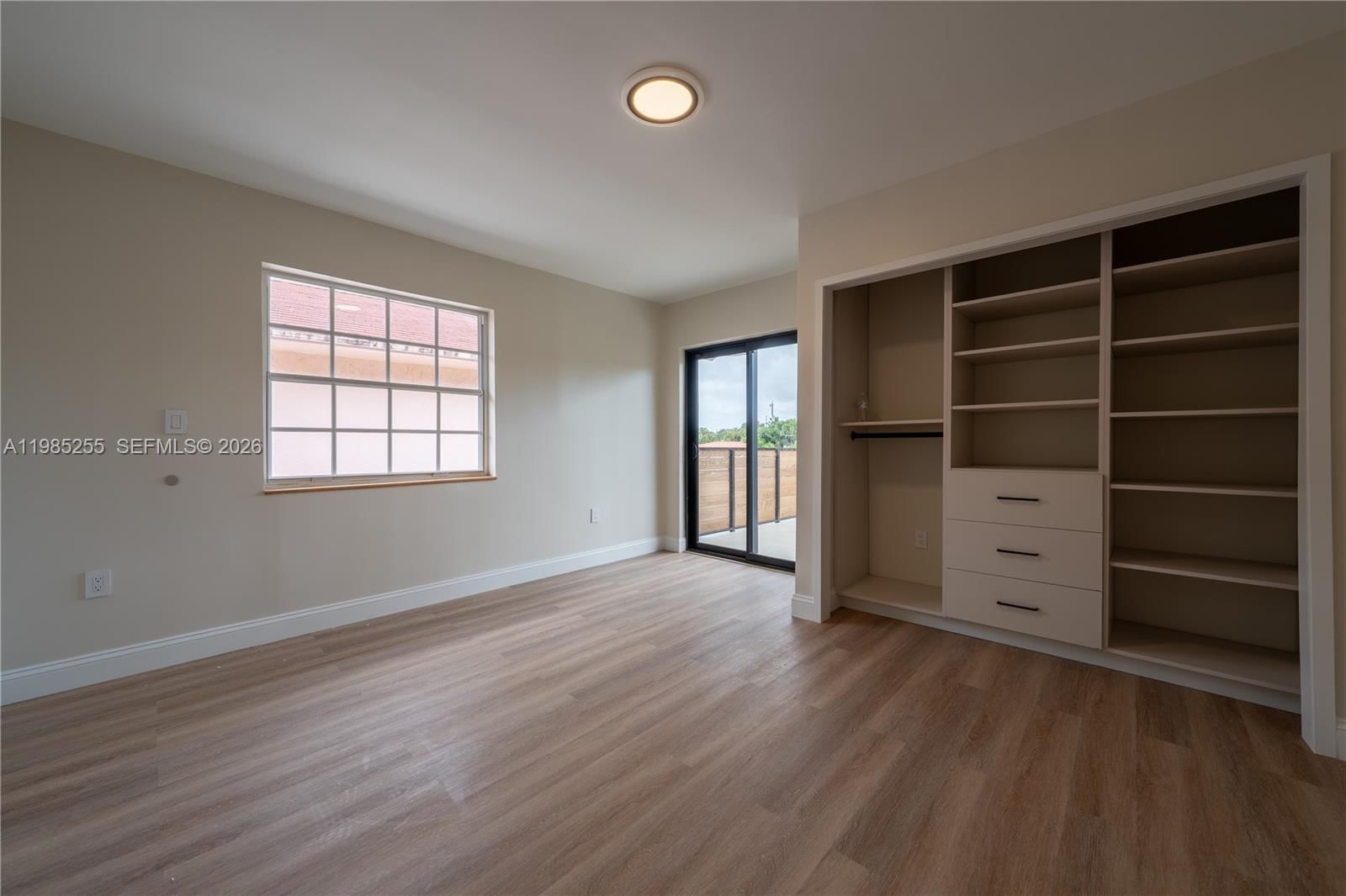 Real estate property located at 370 Flagami Blvd, Miami-dade, Flagami Sec A, Miami, FL