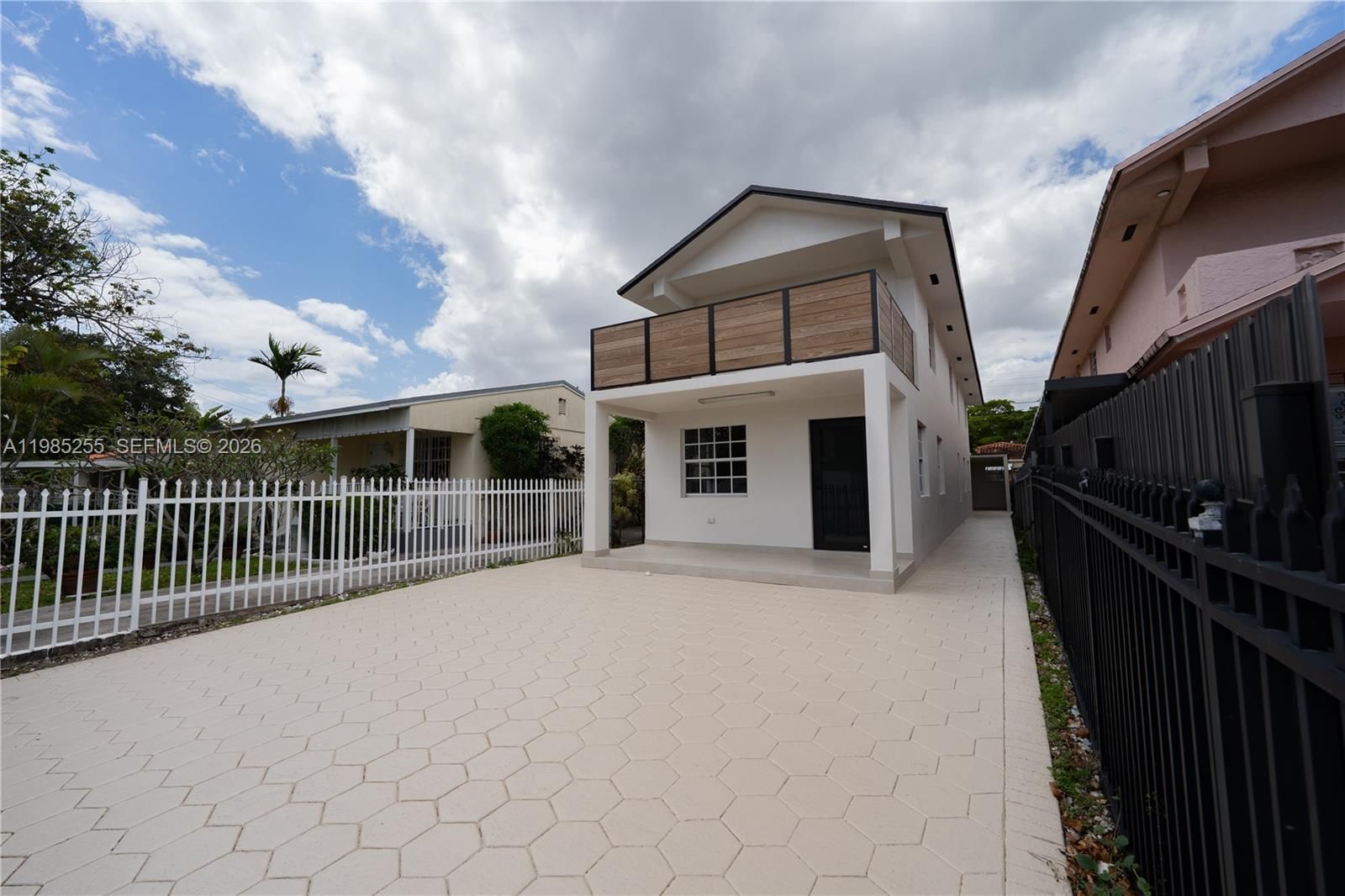 Real estate property located at 370 Flagami Blvd, Miami-dade, Flagami Sec A, Miami, FL