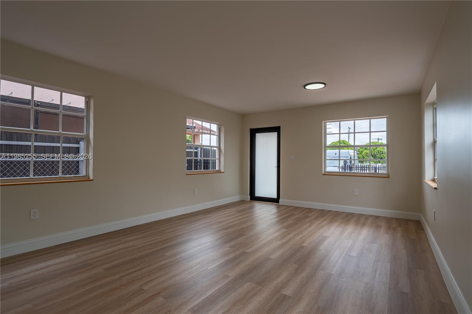 Real estate property located at 370 Flagami Blvd, Miami-dade, Flagami Sec A, Miami, FL