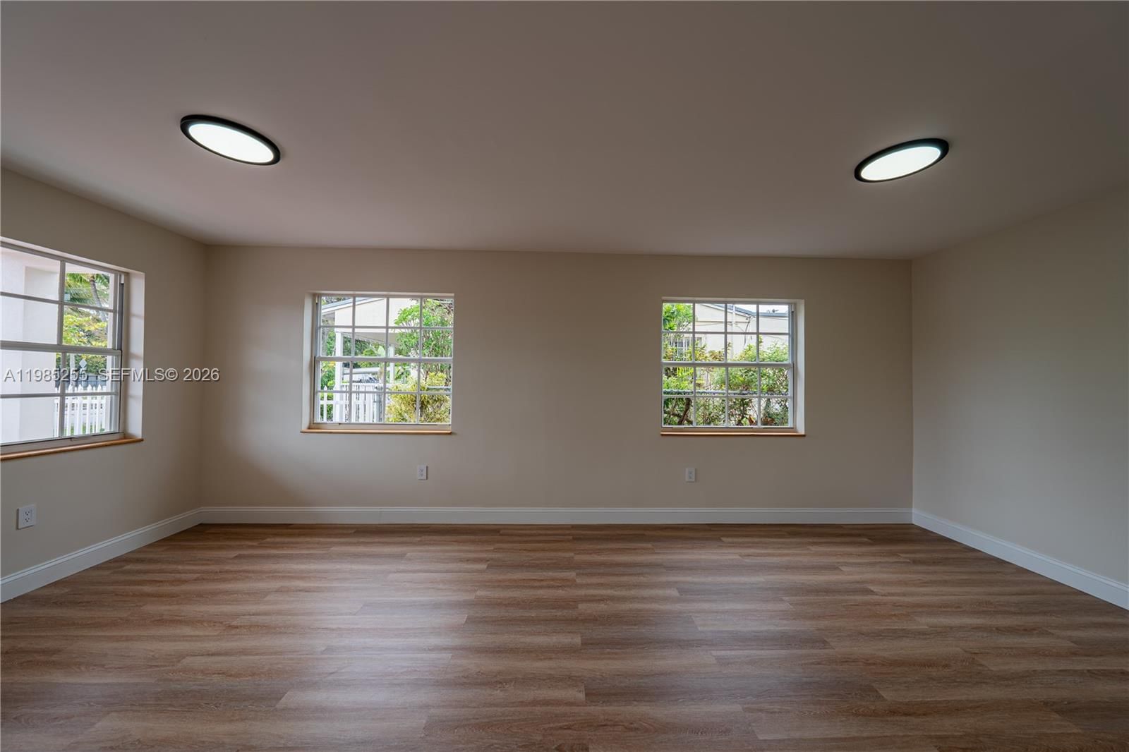 Real estate property located at 370 Flagami Blvd, Miami-dade, Flagami Sec A, Miami, FL