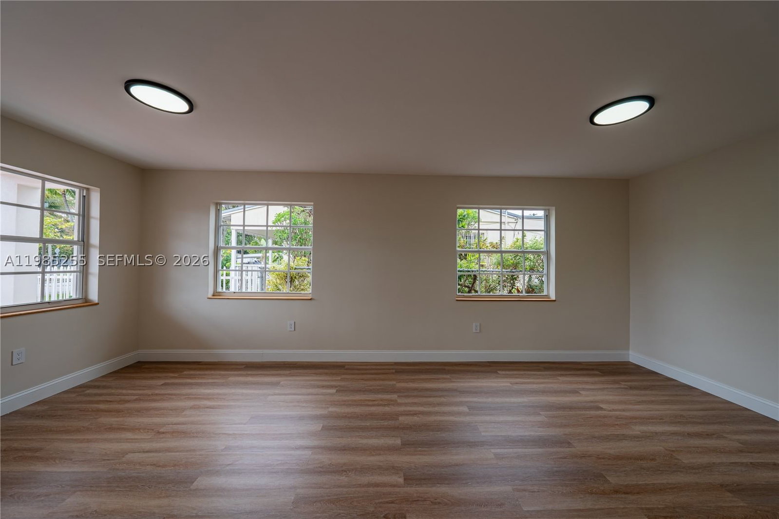 Real estate property located at 370 Flagami Blvd, Miami-dade, Flagami Sec A, Miami, FL