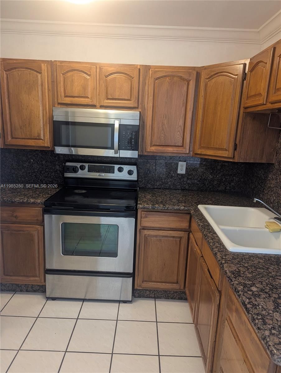 Real estate property located at 1051 1st St #411, Miami-dade, Miramar Terrace Condo, Miami, FL