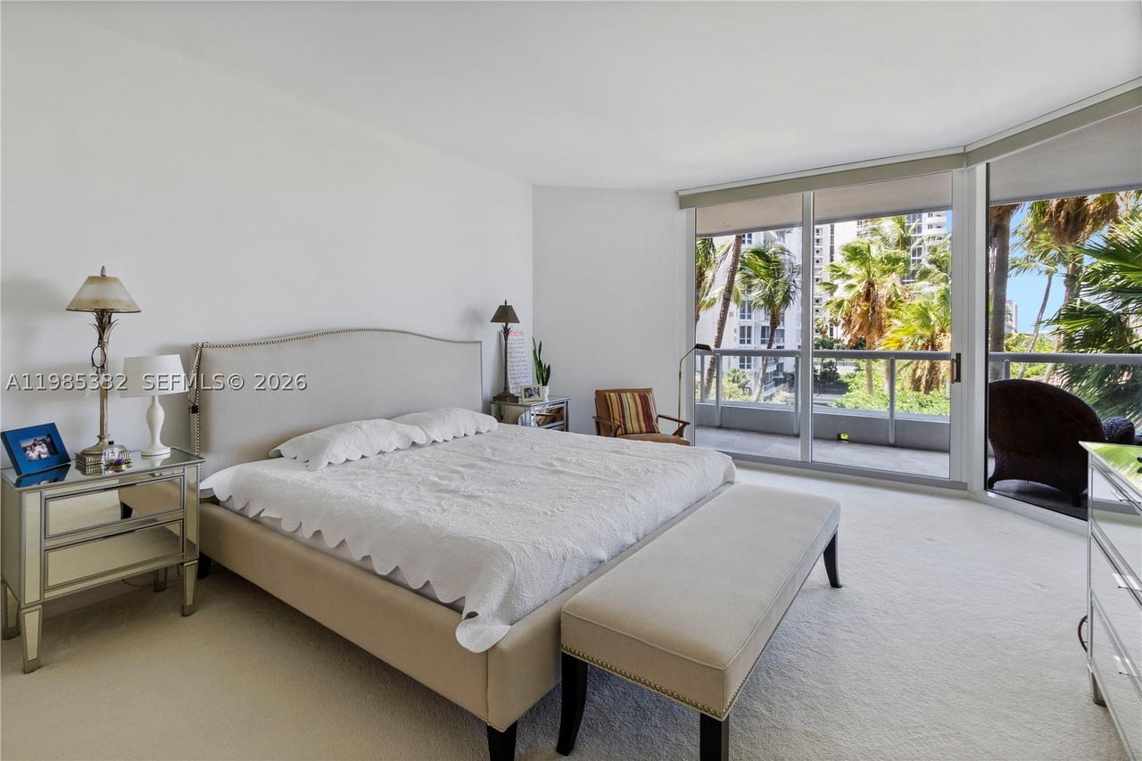 Real estate property located at 21050 Point Pl #604, Miami-dade, Atlantic Iii At The Point, Aventura, FL