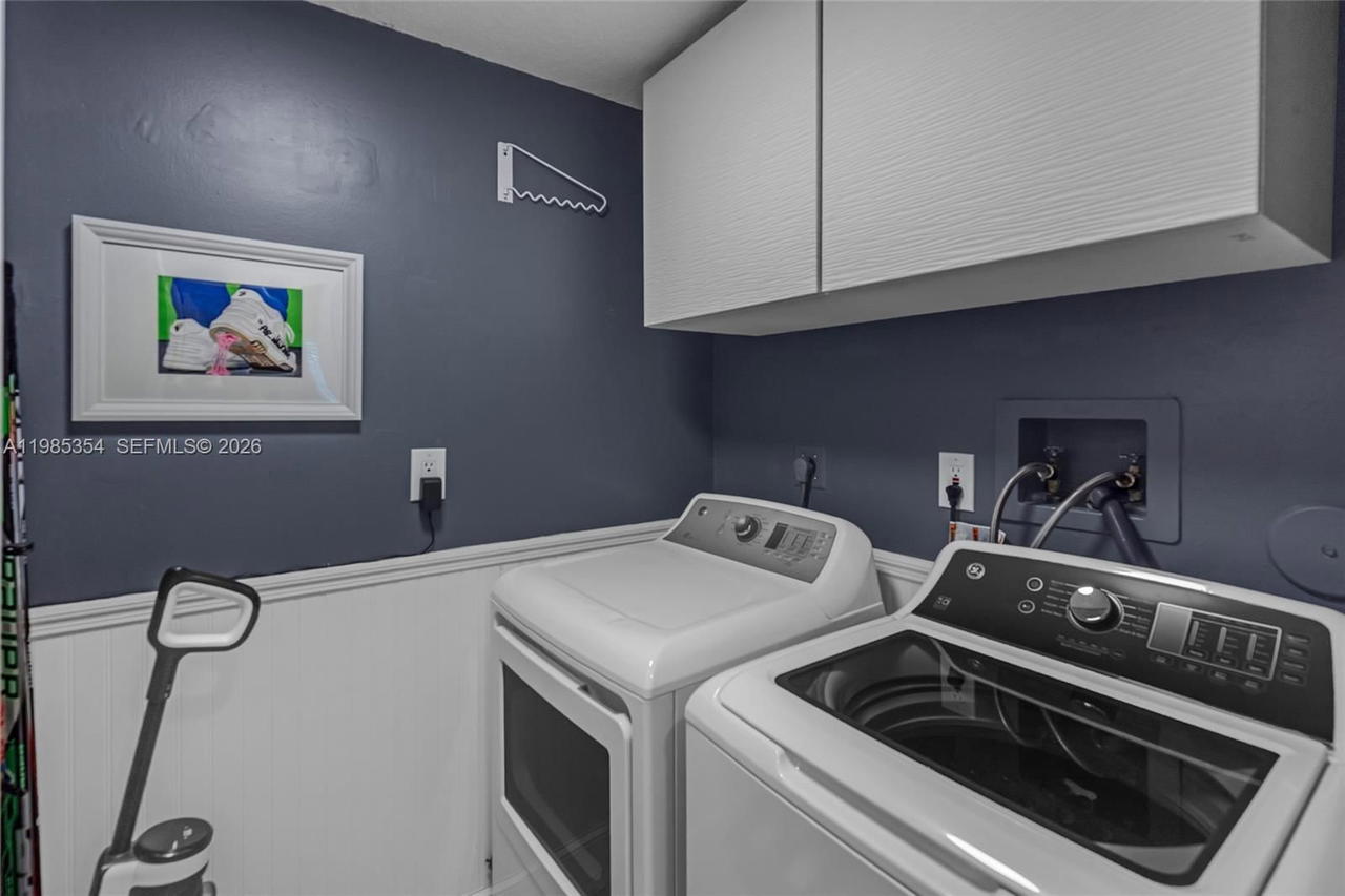 Real estate property located at 12742 11th Pl, Broward, Savannah Plat 3, Sunrise, FL