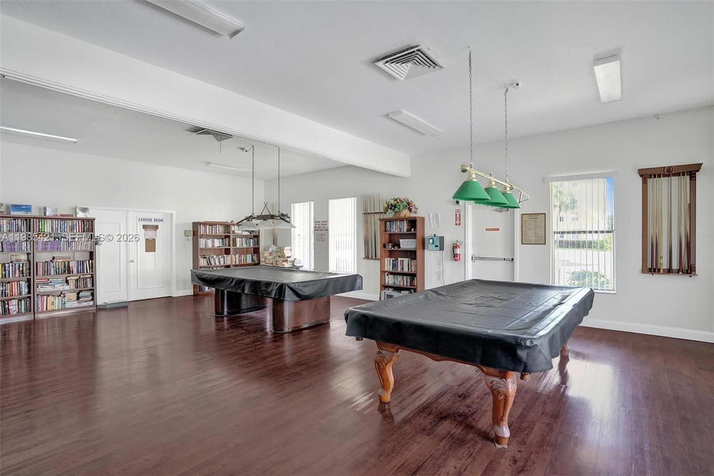 Real estate property located at 2811 Somerset Dr #405, Broward, Somerset No 3 Condo, Lauderdale Lakes, FL