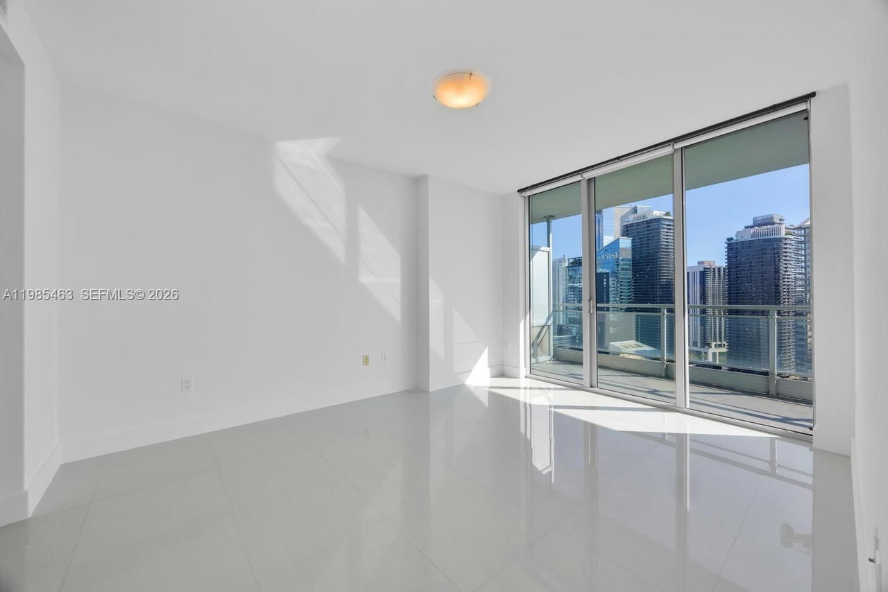 Real estate property located at 92 3rd St #3904, Miami-dade, Mint Condo, Miami, FL