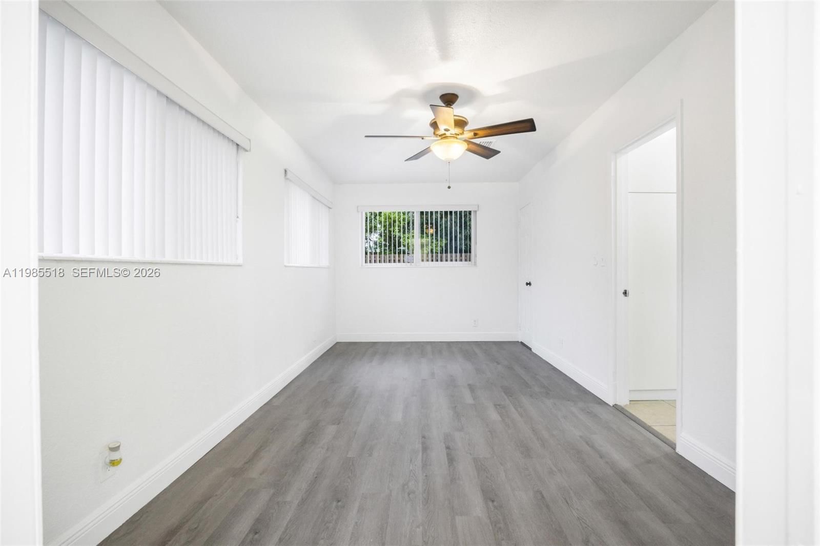 Real estate property located at 6450 Mckinley St, Broward, Fleetwood Manor, Hollywood, FL