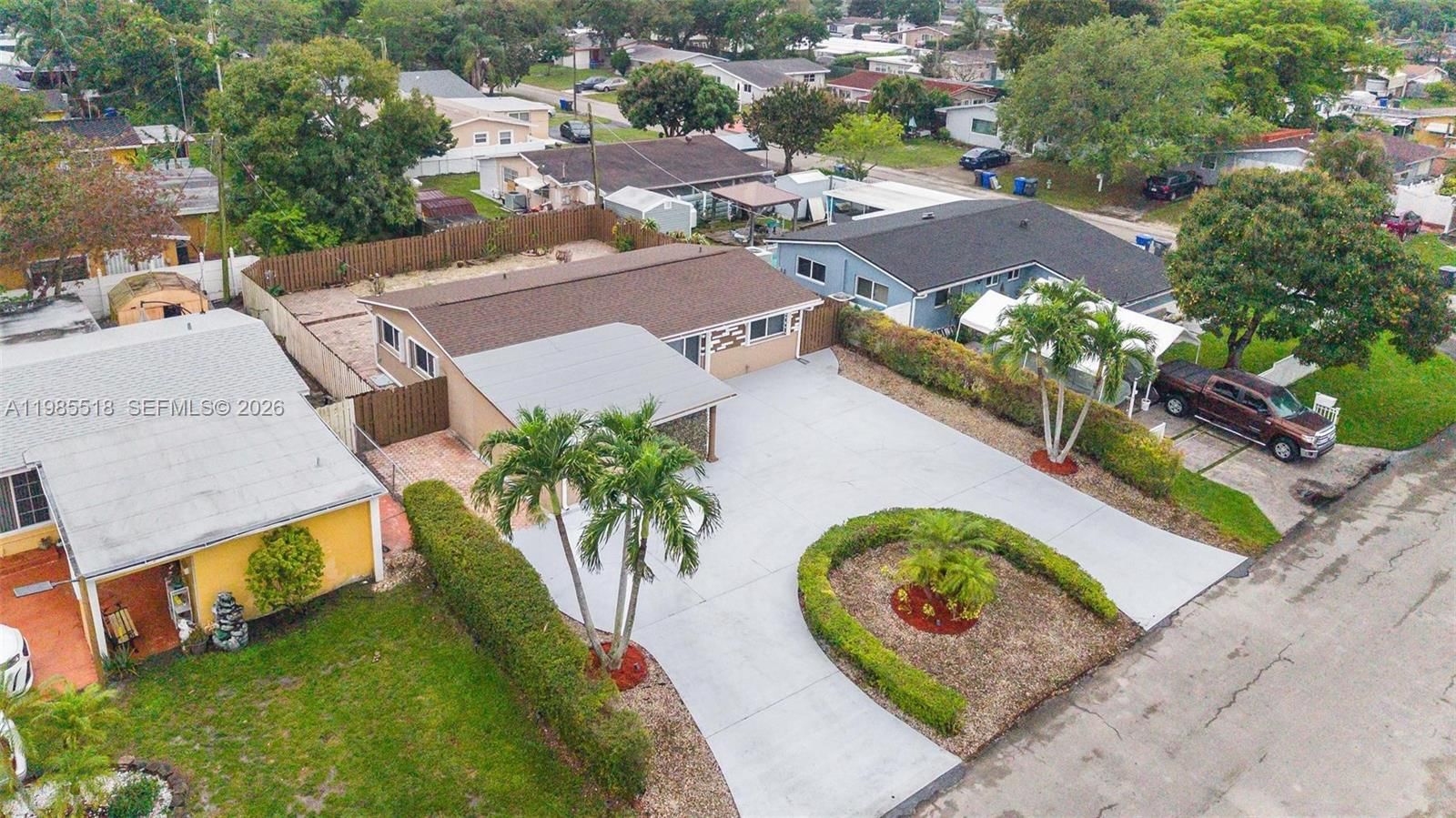Real estate property located at 6450 Mckinley St, Broward, Fleetwood Manor, Hollywood, FL
