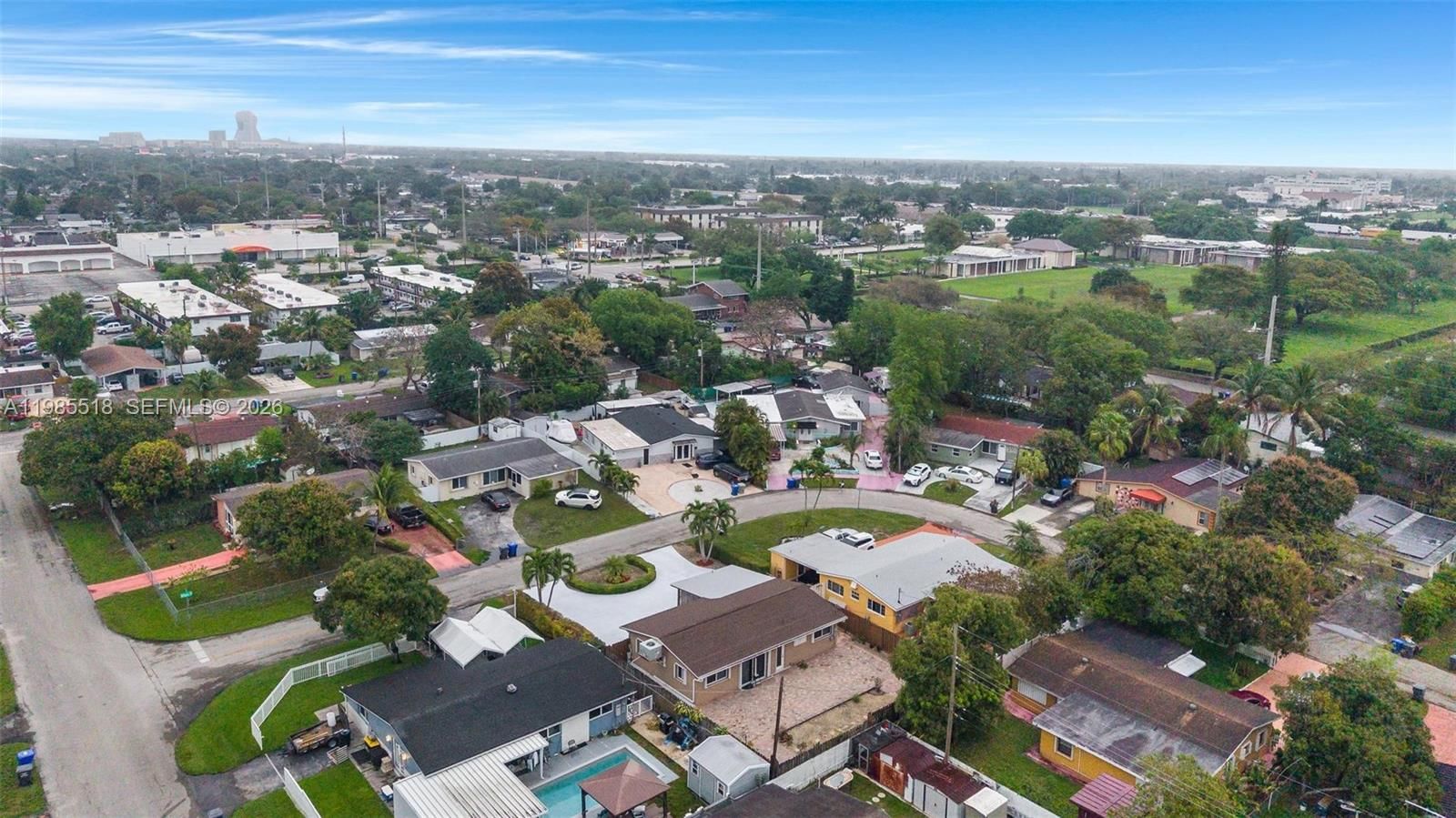 Real estate property located at 6450 Mckinley St, Broward, Fleetwood Manor, Hollywood, FL