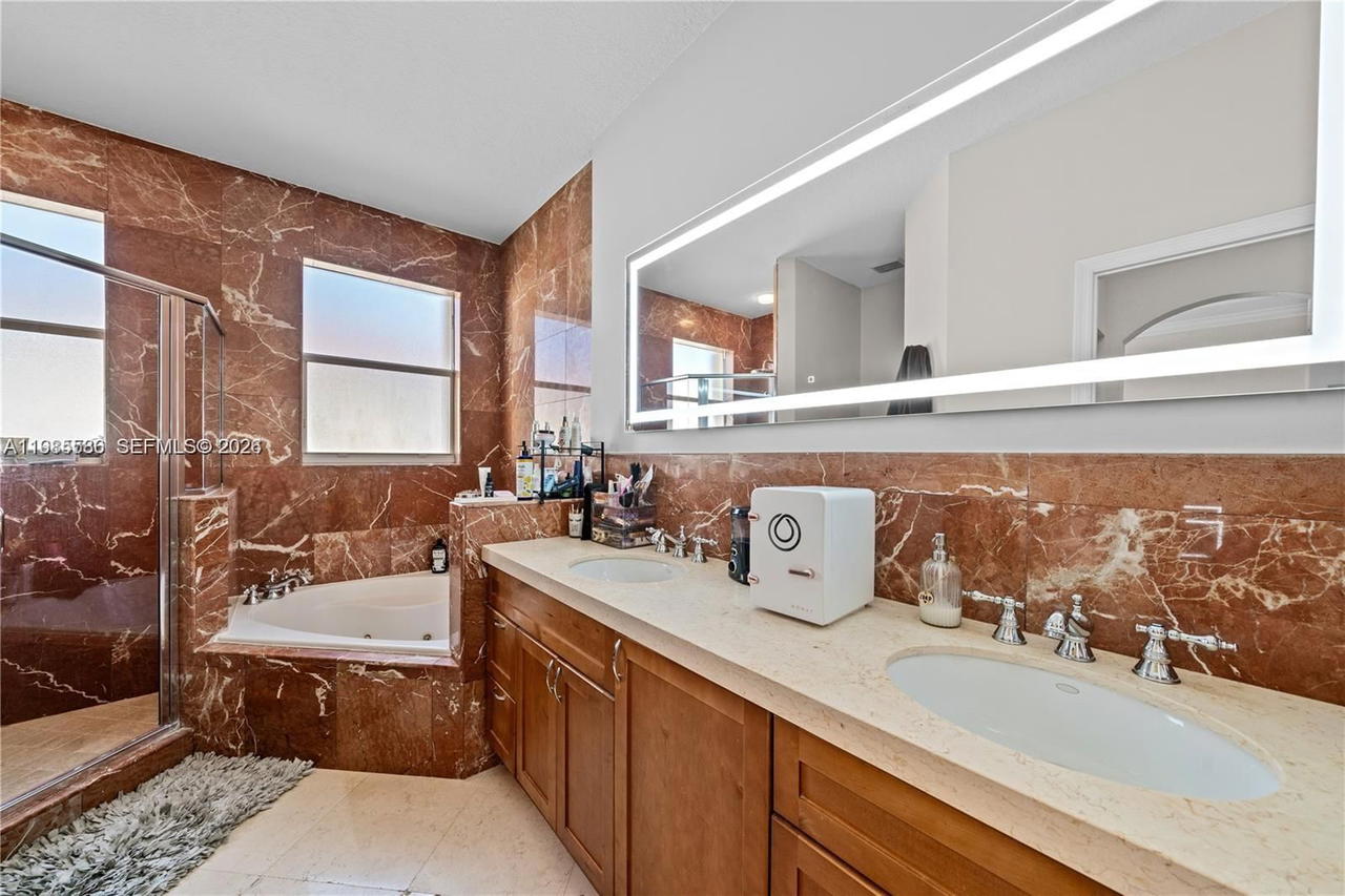 Real estate property located at 12826 134th St, Miami-dade, Courts At Tuscany, Miami, FL