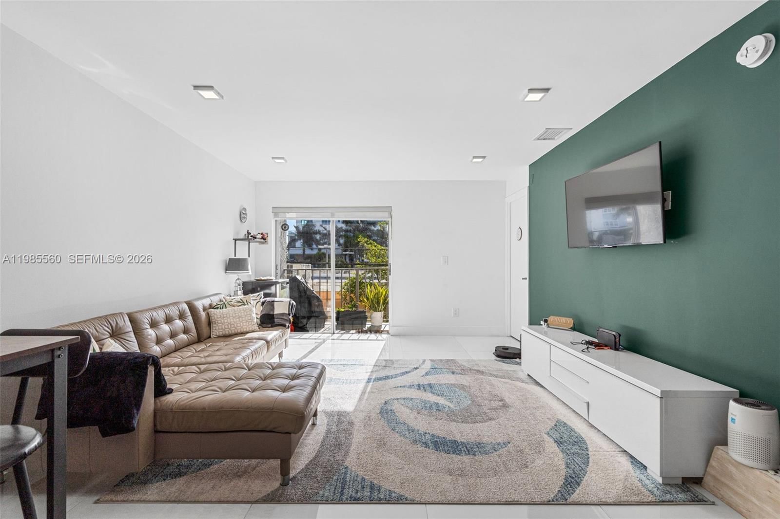 Real estate property located at 6545 Indian Creek Dr #306, Miami-dade, Clinton Condo, Miami Beach, FL