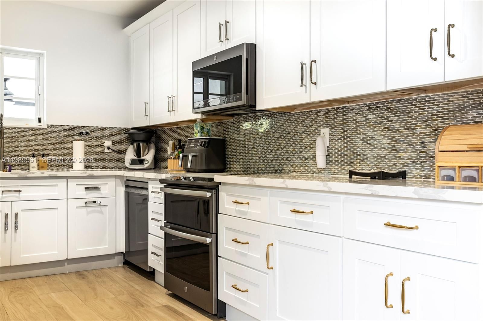 Real estate property located at 2397 13th St, Miami-dade, Byan Park, Miami, FL