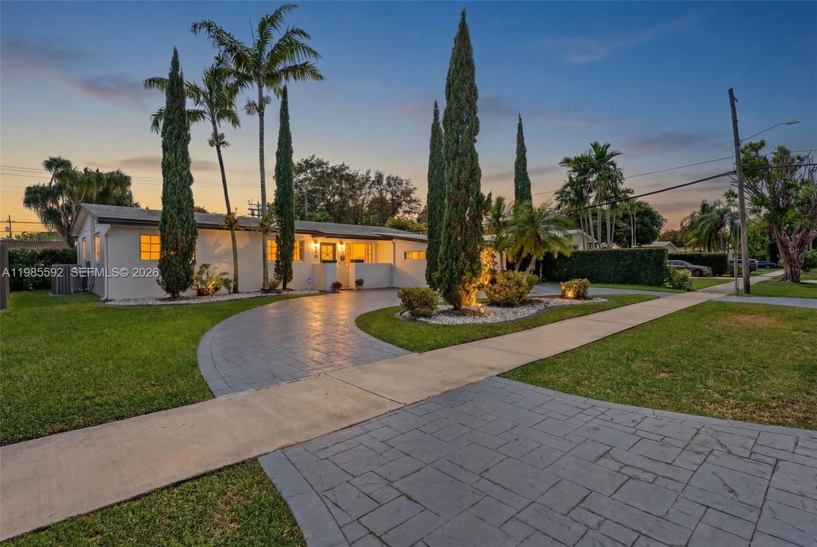 Real estate property located at 9440 54th St, Miami-dade, Miller Heights Sec 4, Miami, FL