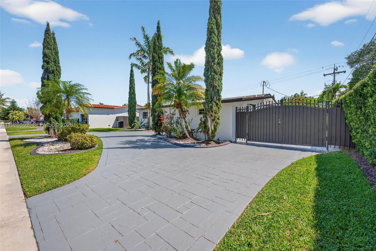 Real estate property located at 9440 54th St, Miami-dade, Miller Heights Sec 4, Miami, FL