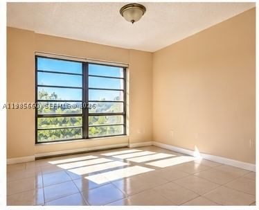 Real estate property located at 9180 Fontainebleau Blvd #401, Miami-dade, Parkview Condo No 2, Miami, FL