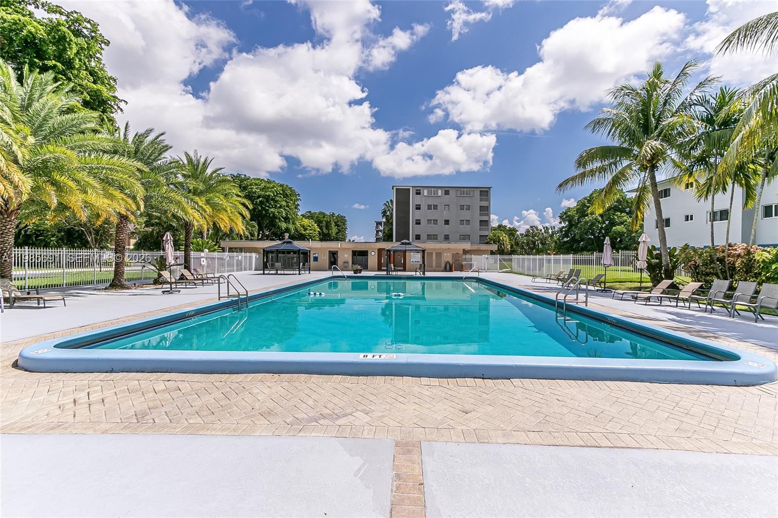 Real estate property located at 1000 Hillcrest Ct #308, Broward, Hillcrest No 4 Condo, Hollywood, FL