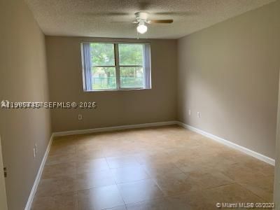 Real estate property located at 8353 Lake Dr #104, Miami-dade, Las Vistas At Doral Condo, Doral, FL