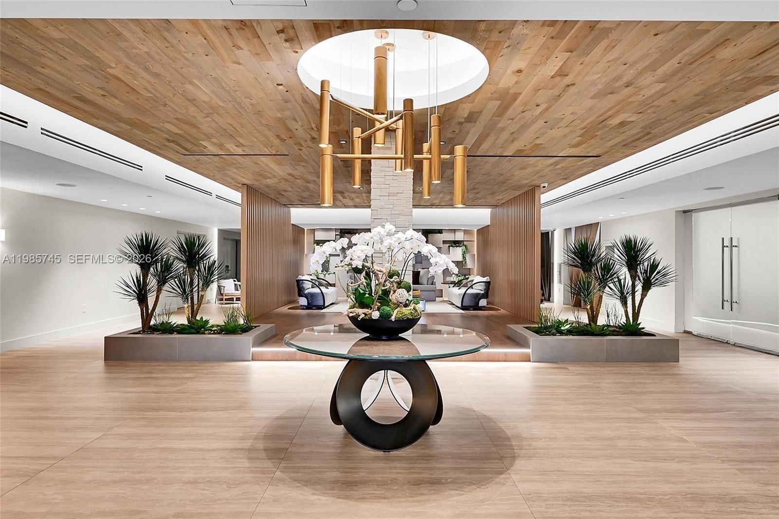 Real estate property located at 2301 Collins Ave #311, Miami-dade, Roney Palace Condo, Miami Beach, FL