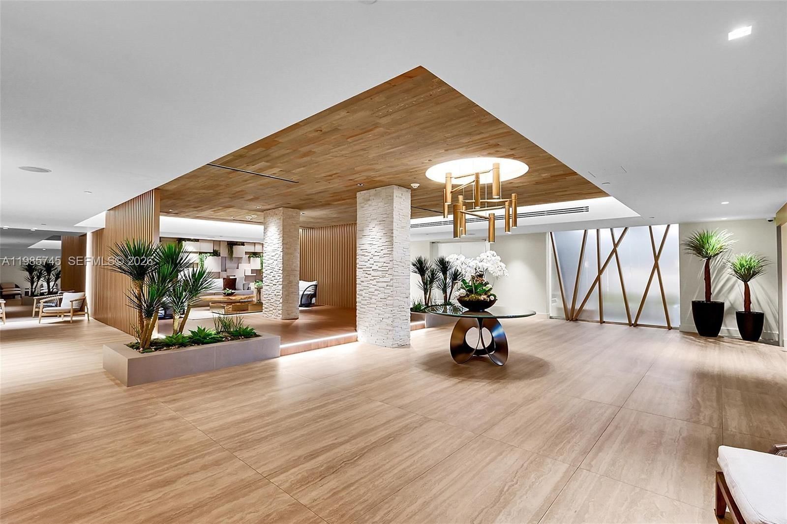 Real estate property located at 2301 Collins Ave #311, Miami-dade, Roney Palace Condo, Miami Beach, FL