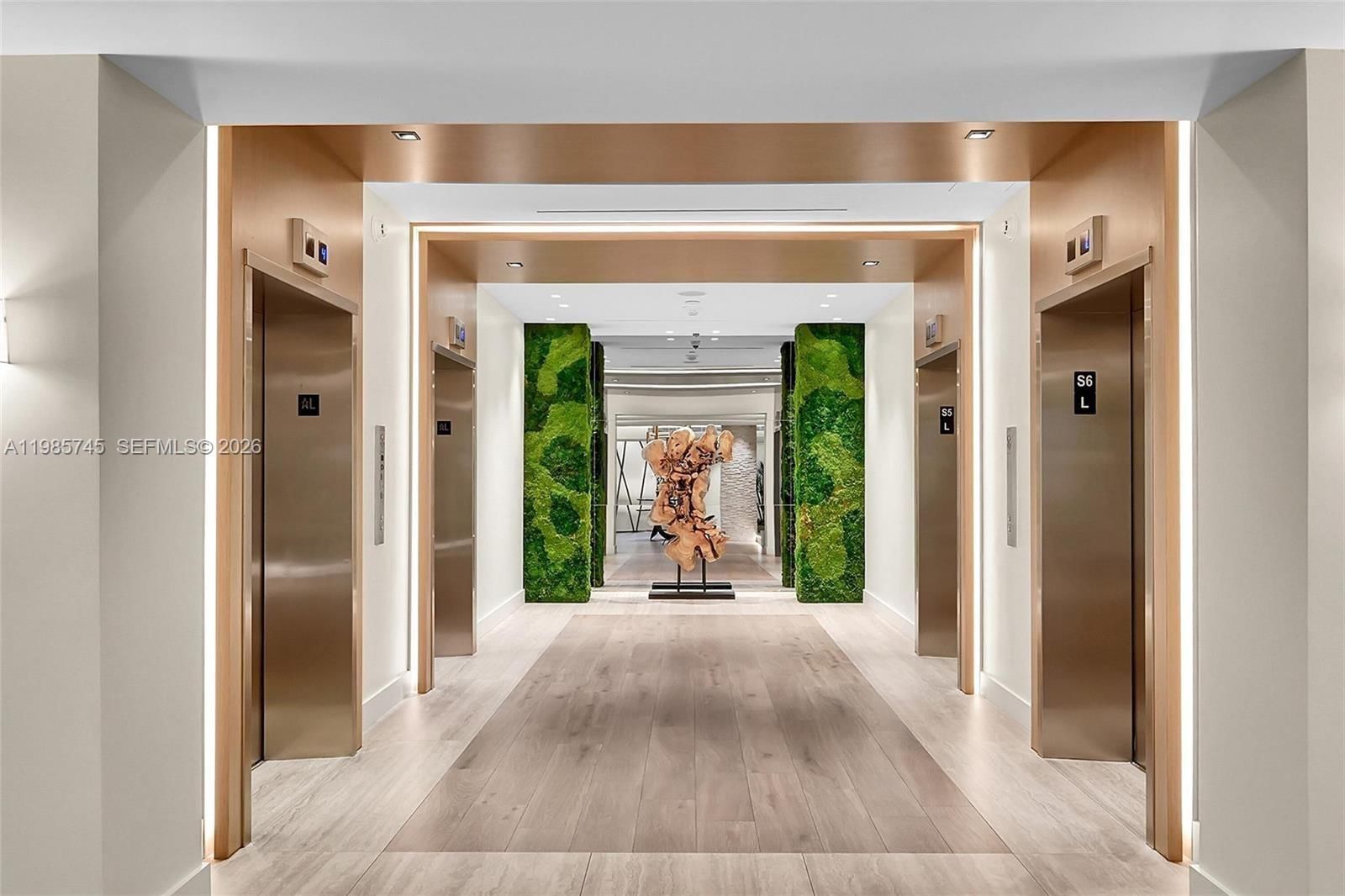 Real estate property located at 2301 Collins Ave #311, Miami-dade, Roney Palace Condo, Miami Beach, FL