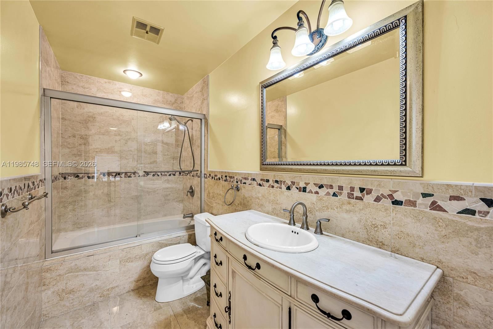 Real estate property located at 11455 117 Ct, Miami-dade, Towngate South Sec 1, Miami, FL