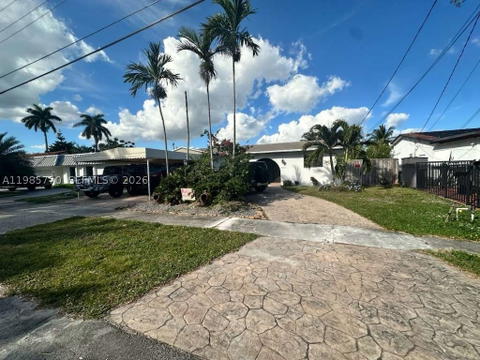 Real estate property located at 2827 Mckinley St, Broward, Sunset Isles Sec 2, Hollywood, FL