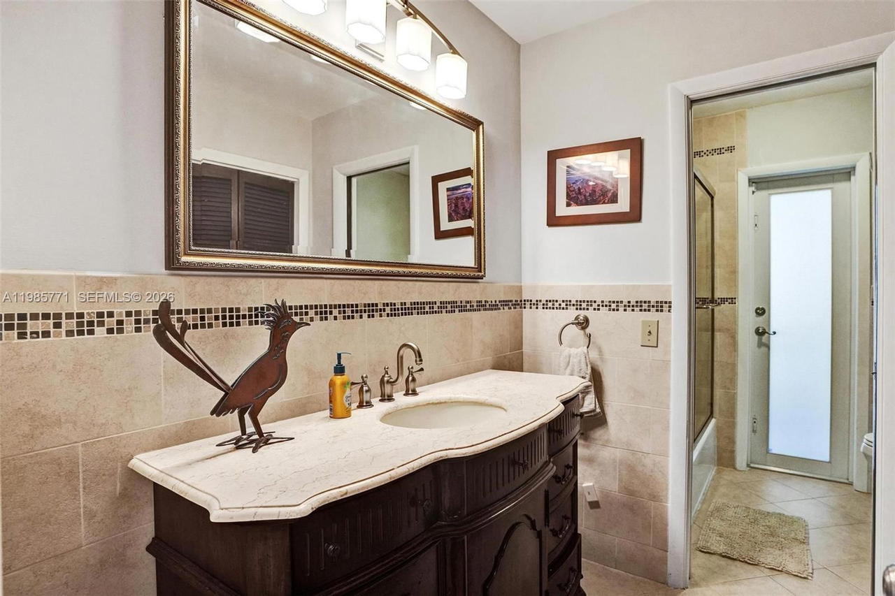 Real estate property located at 13110 104th Ave, Miami-dade, Pinewood Forest, Miami, FL