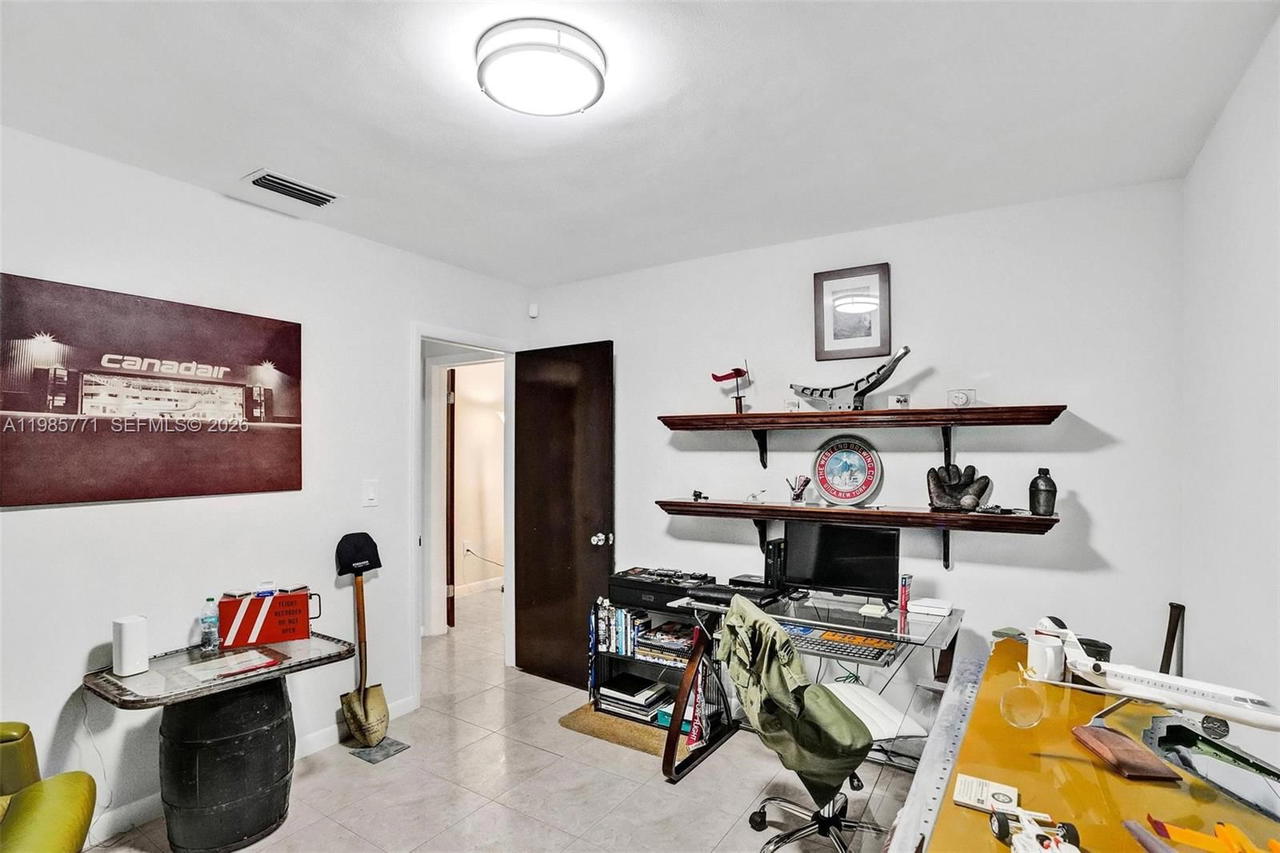 Real estate property located at 13110 104th Ave, Miami-dade, Pinewood Forest, Miami, FL
