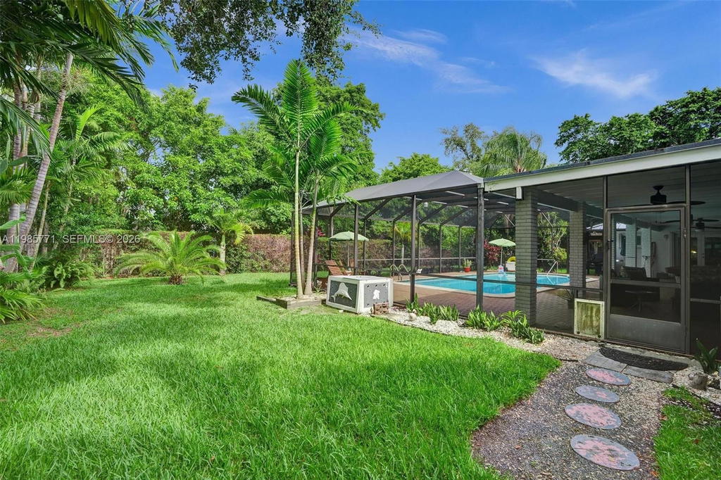 Real estate property located at 13110 104th Ave, Miami-dade, Pinewood Forest, Miami, FL