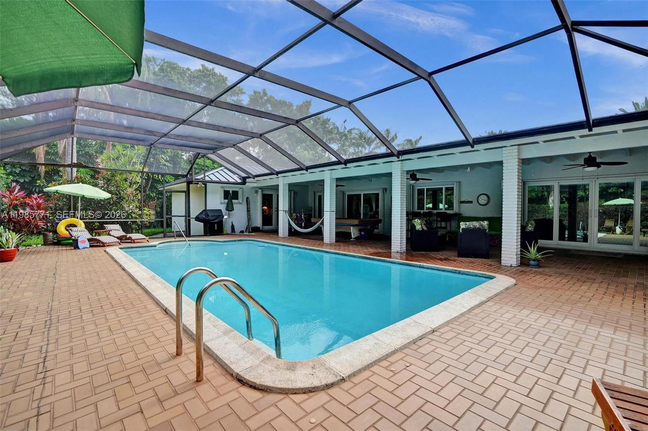 Real estate property located at 13110 104th Ave, Miami-dade, Pinewood Forest, Miami, FL