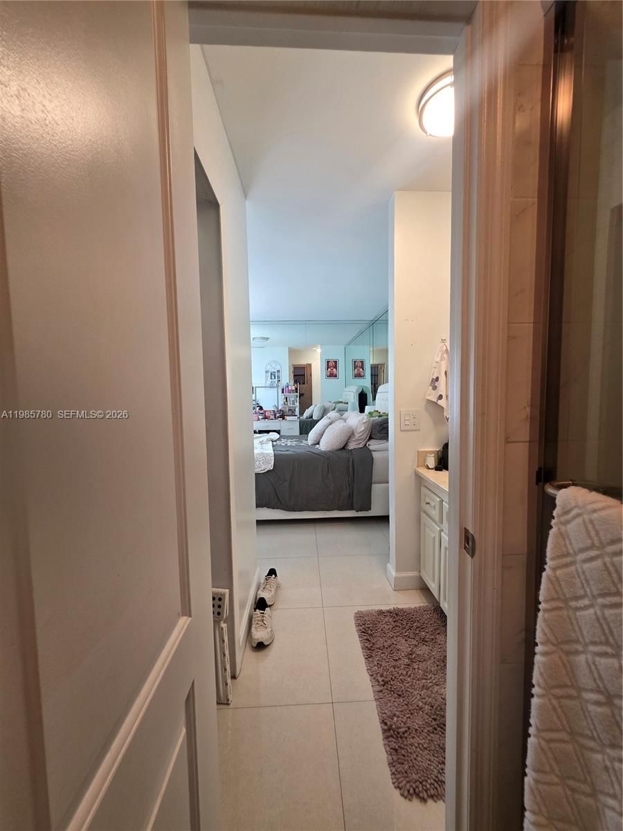 Real estate property located at 710 99th Ct Cir, Miami-dade, Les Chalets Ii, Miami, FL