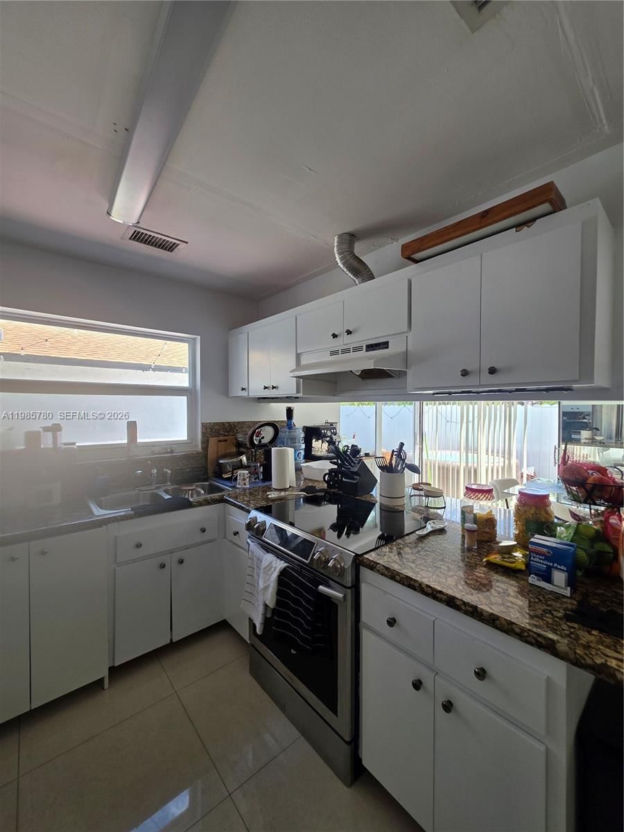 Real estate property located at 710 99th Ct Cir, Miami-dade, Les Chalets Ii, Miami, FL