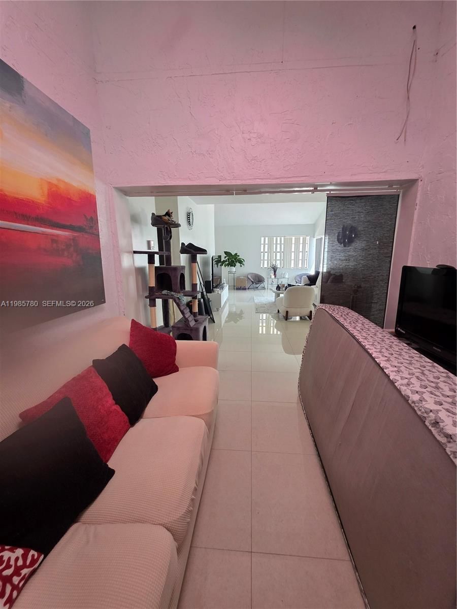 Real estate property located at 710 99th Ct Cir, Miami-dade, Les Chalets Ii, Miami, FL