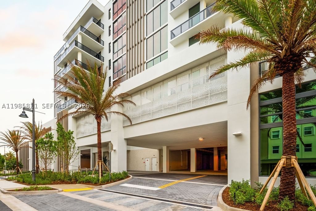 Real estate property located at 305 Briny Ave #405, Broward, Salato Residences, Pompano Beach, FL