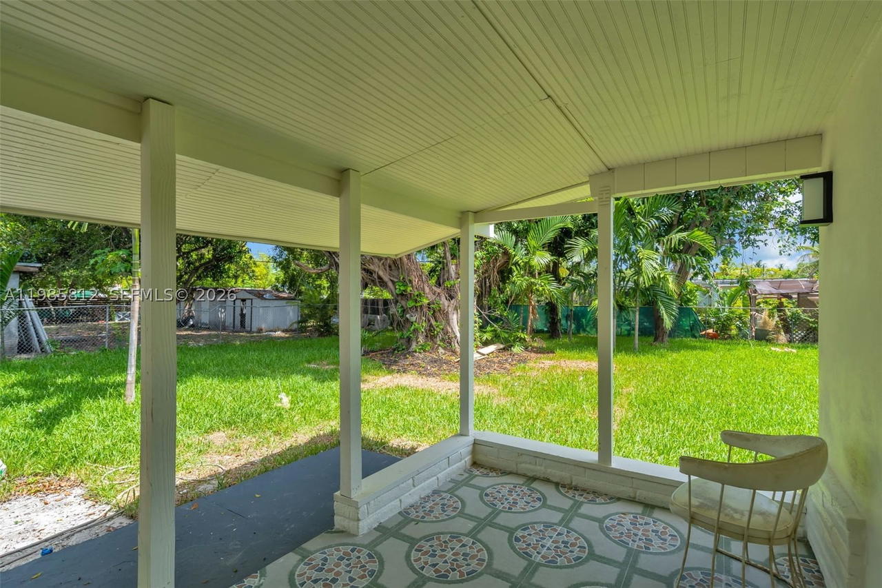 Real estate property located at 1010 140th St, Miami-dade, Irons Manor High Pine Add, North Miami, FL