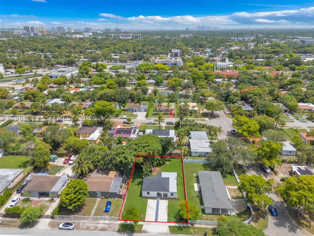 Real estate property located at 1010 140th St, Miami-dade, Irons Manor High Pine Add, North Miami, FL