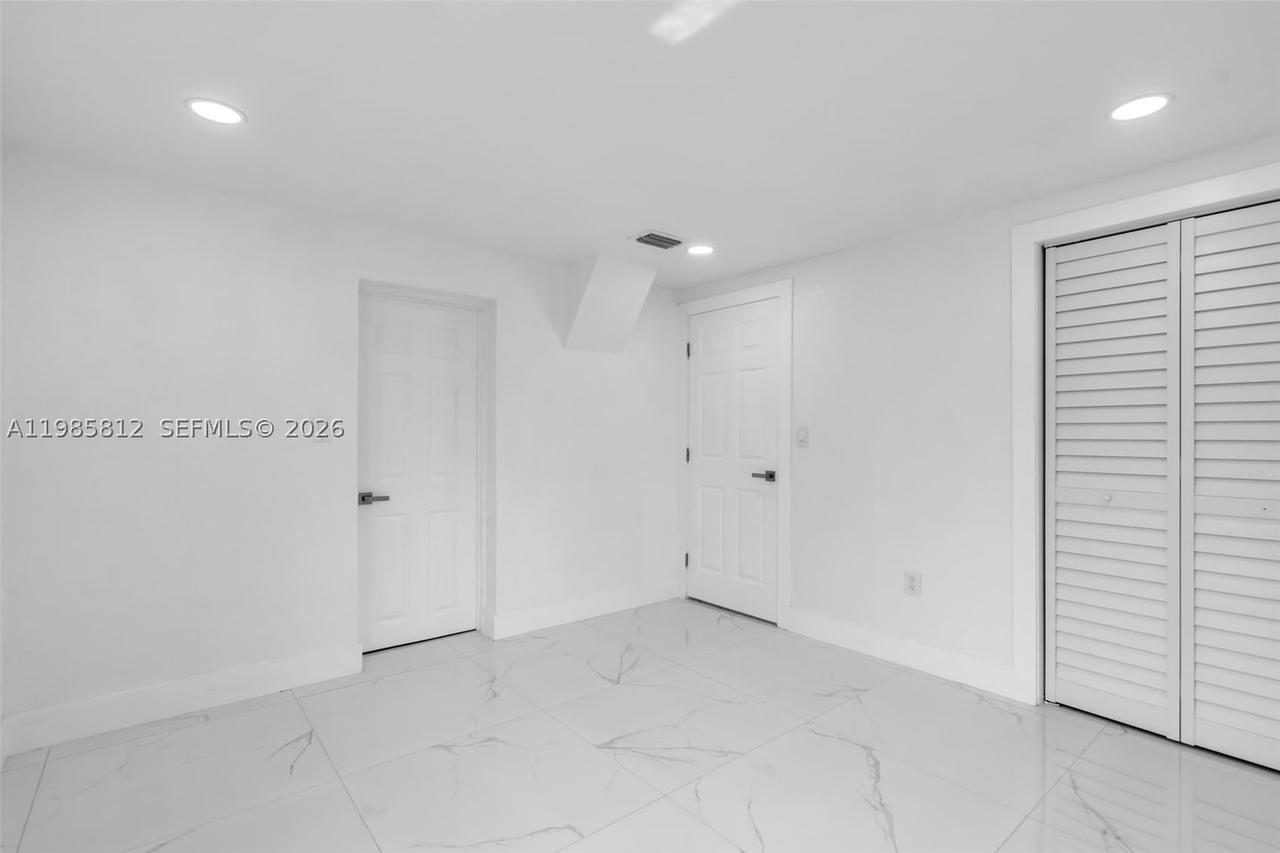 Real estate property located at 1010 140th St, Miami-dade, Irons Manor High Pine Add, North Miami, FL