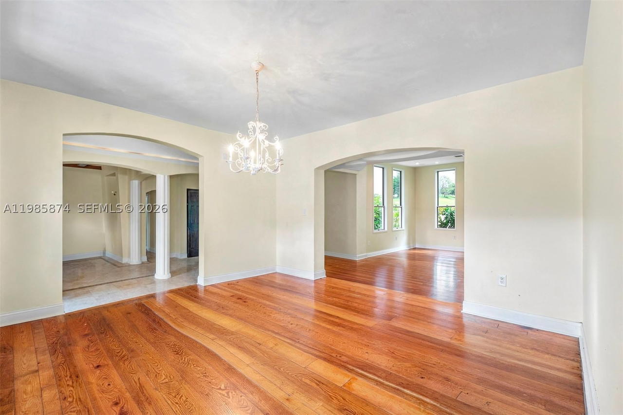 Real estate property located at 3310 Garden Ave, Miami-dade, Garden Sub Amd Pl, Miami Beach, FL