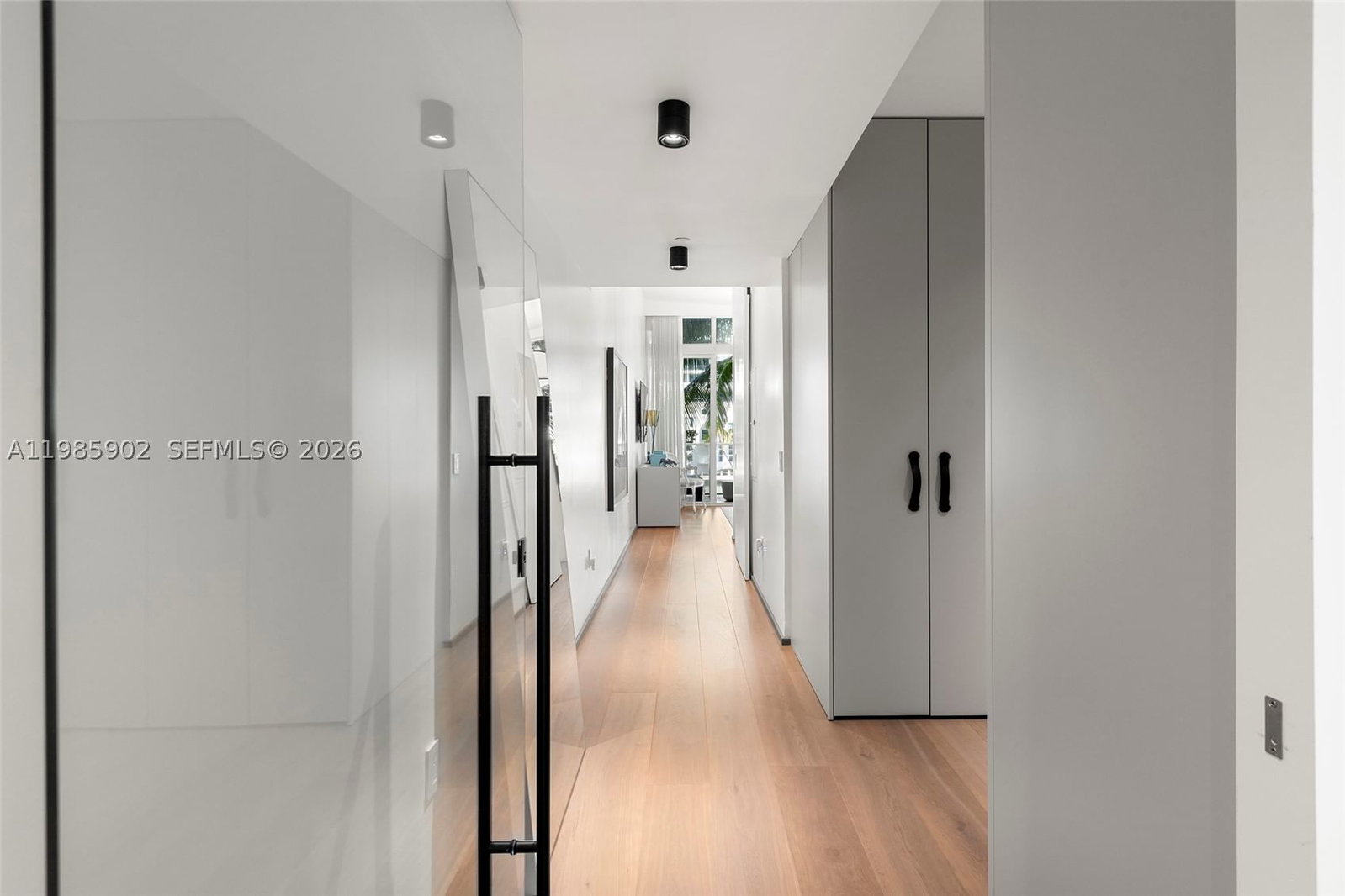 Real estate property located at 601 27 TH104, Miami-dade, The Crimson Condo, Miami, FL